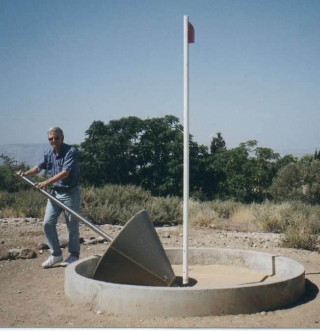 גן לאומי כורסי – פסל פסוקים בחול